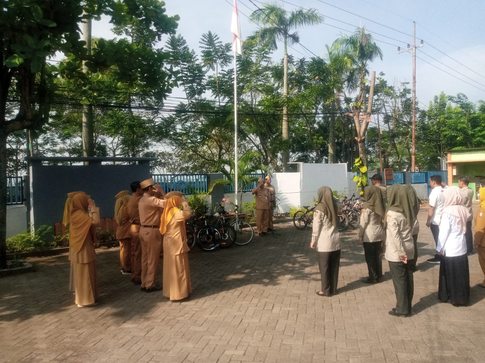 Gerakan Bike to Work Kecamatan Balen, Langkah Kecil Menuju Bumi Lebih Hijau Dukung Pengematan BBM