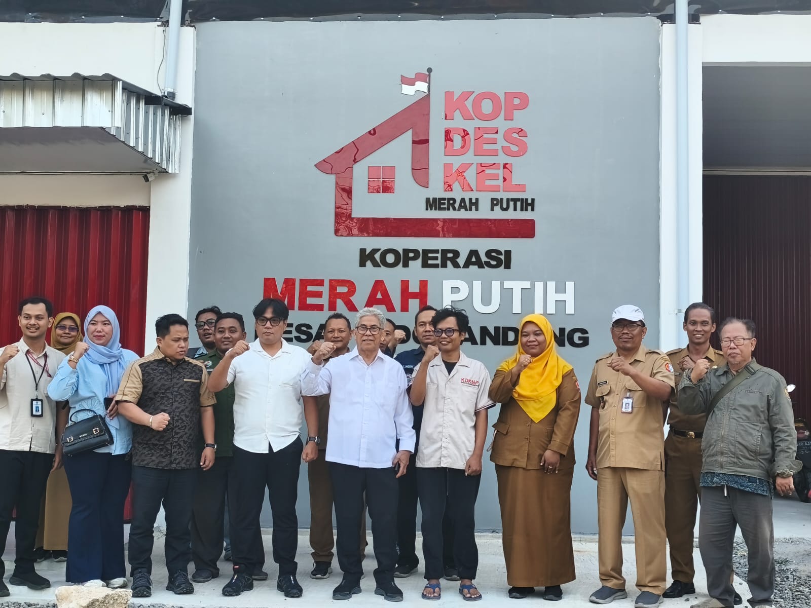 Kunjungan Kemendes PDTT di Sidobandung, Balen